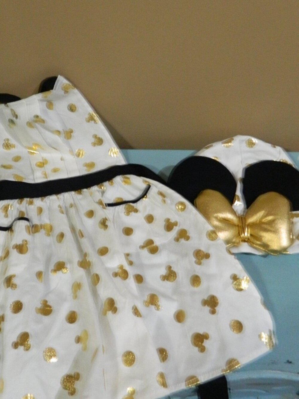Disney Parks Disney Eats Kids Minnie Mouse Apron & Chef Hat (K-24)